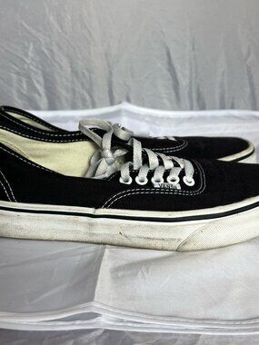 Vans Black/White Authentic Canvas Skate Shoes - Men's US 8